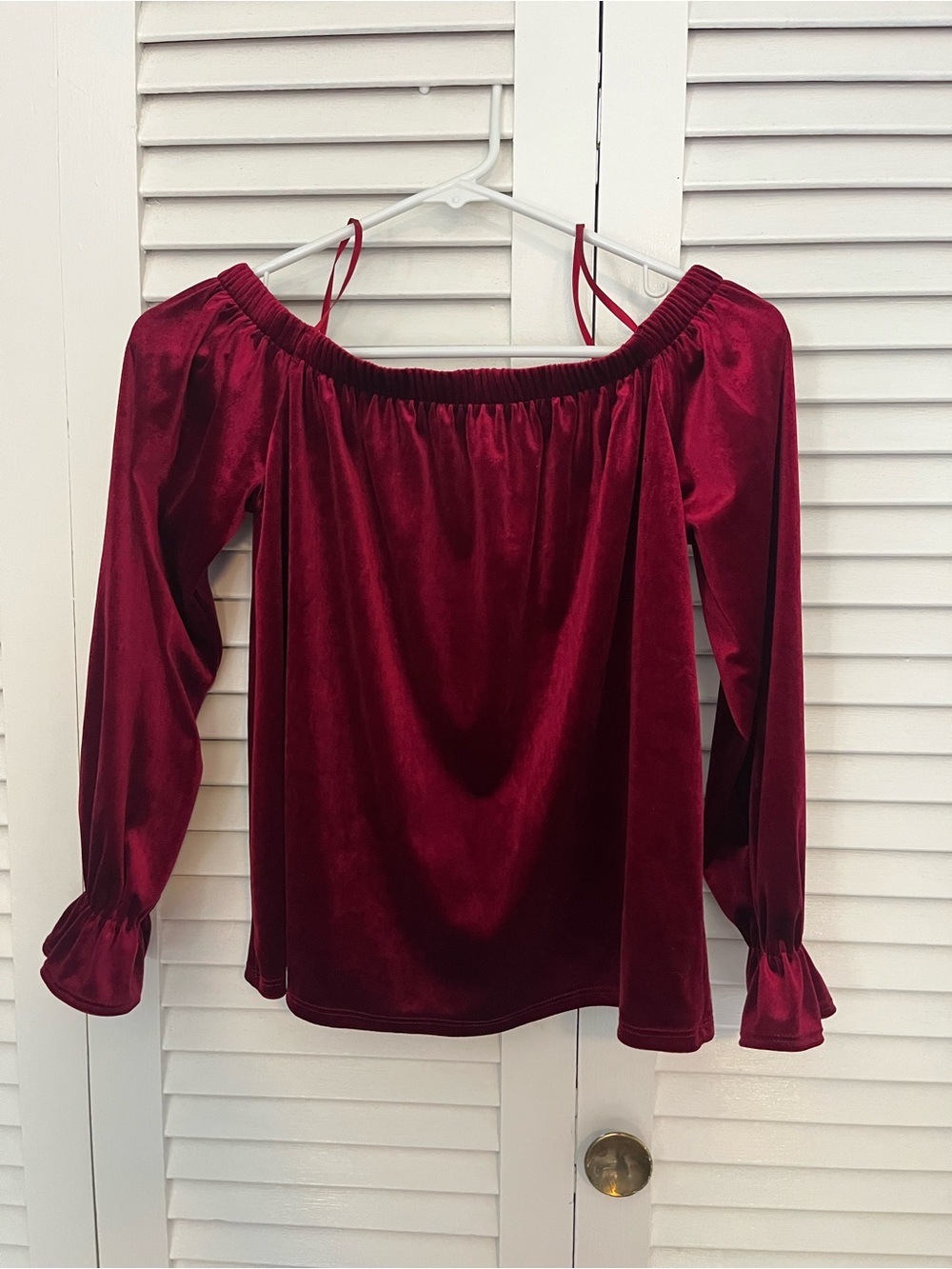 One Clothing velvet off the shoulder top red size small - Picture 1 of 6